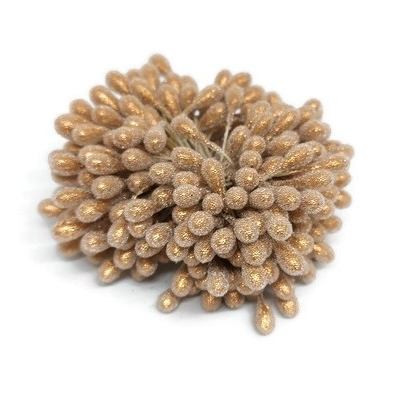 Csillogó bézs bibe