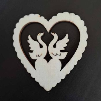 Hattyú pár szívben