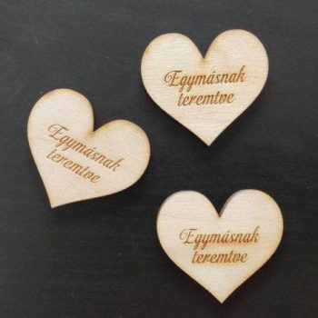 Egymásnak teremtve - szív tábla